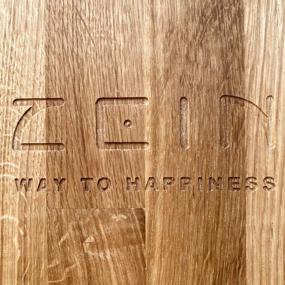 Eco-friendly oak wood used in the construction of the Sadhu Board for sustainable practices.